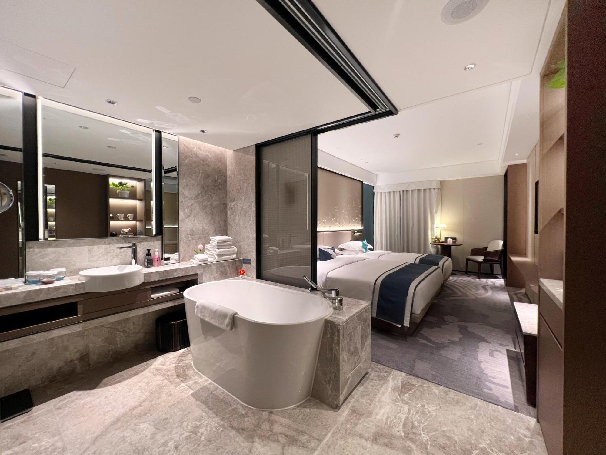 Beijing Guangxi Hotel Екстериор снимка